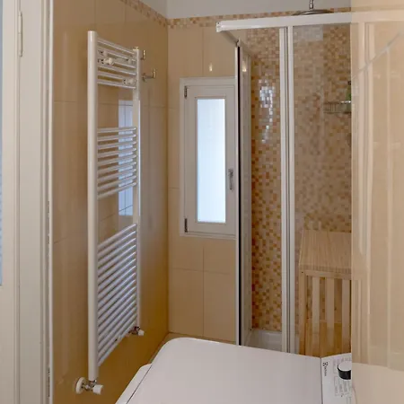 Casa Felice - Con Giardino In Centro Casa vacanze Verbania